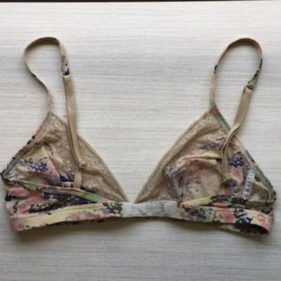 Calvin Klein Triangle Lace Bralette - Picture 2 of 5